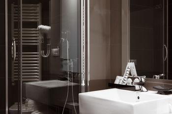 San Pietro Suites Рим Экстерьер фото