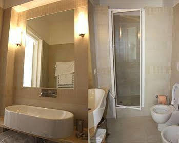 San Pietro Suites Рим Экстерьер фото